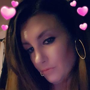 Meet your Posher, Toneia